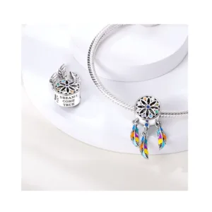 Charm Circular con Circones y Alas Colgantes Pulsera