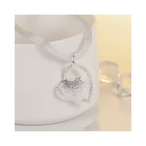 Collar Malla Plateado Con Colgante Corazon 45 cm Modelo