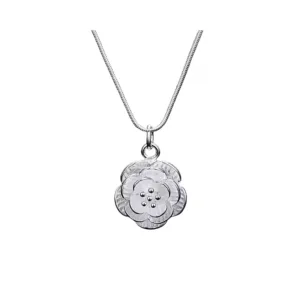 Collar Plateado Con Colgante Flor De Rosa