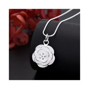 Collar Plateado Con Colgante Flor De Rosa Costado