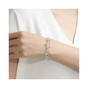 Pulsera Plateada Diseños Multicapa 17 cm Mano