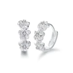 Aros flor camelia con circonita 8 mm — silverglam Aros flor camelia con circonita 8 mm — silverglam