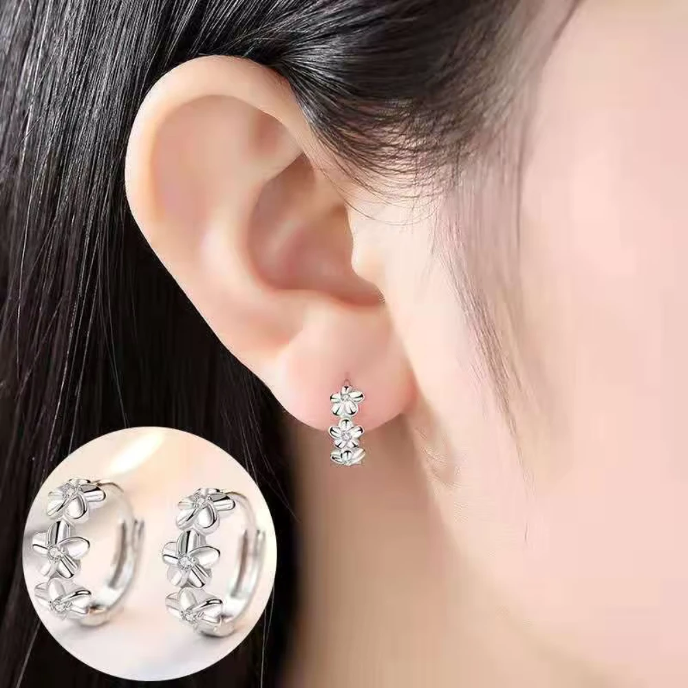 Aros plata flor camelia con circonita modelo Aros plata flor camelia con circonita modelo