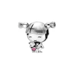 Charm niña con oso derecha Charm niña con oso derecha