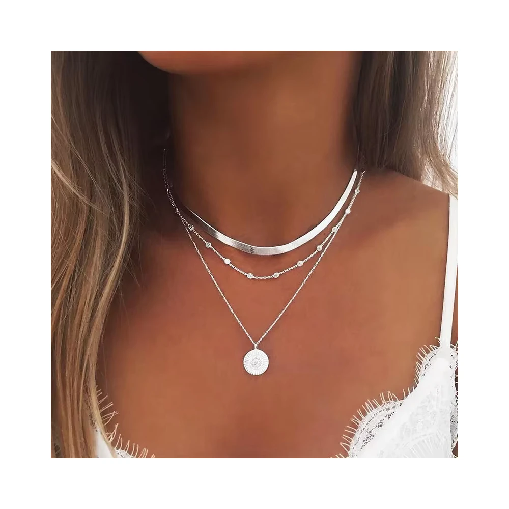 Collar-acero-plateado-tres-capas-con-colgante-circular-modelo Collar-acero-plateado-tres-capas-con-colgante-circular-modelo