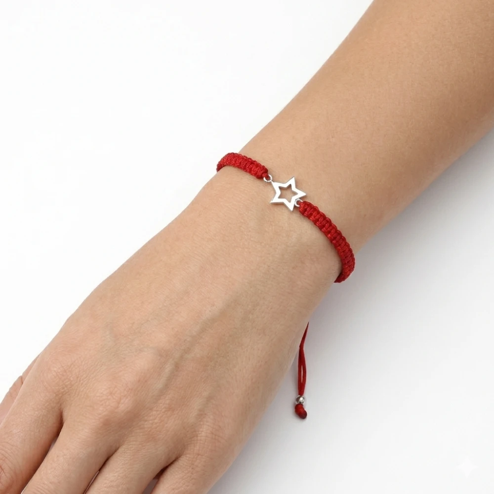 Pulsera de macramé roja con figura de plata 925 estrella modelo Pulsera de macramé roja con figura de plata 925 estrella modelo