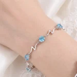 Pulsera plateada océano con circones celestes 17 cm detalles Pulsera plateada océano con circones celestes 17 cm detalles